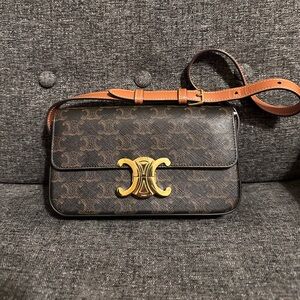 Celine SHOULDER BAG CLAUDE IN TRIOMPHE CANVAS AND CALFSKIN.